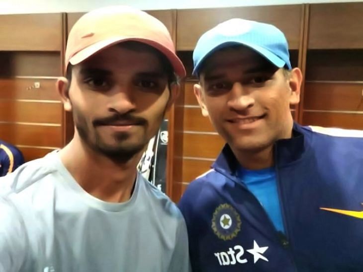 Mahesh Ransubhe; the man behind Dhoni's curved-bottom shaped bat